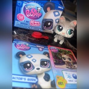 New- Littlest Pet Shop Series2 G7 #81 Core Comes in original box with coin,
